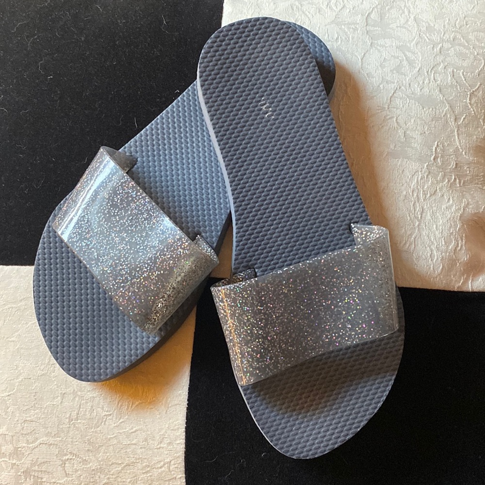 Old Navy Silver/Gray Glitter Sandals Womens Size 8